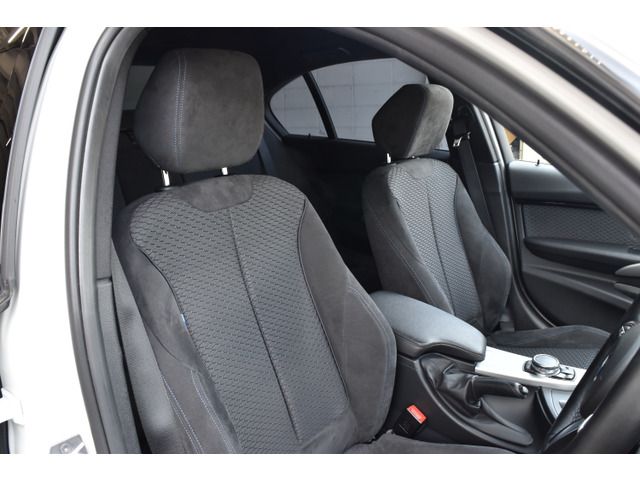 Bmw 3 SERIES 2016-03 7576-14