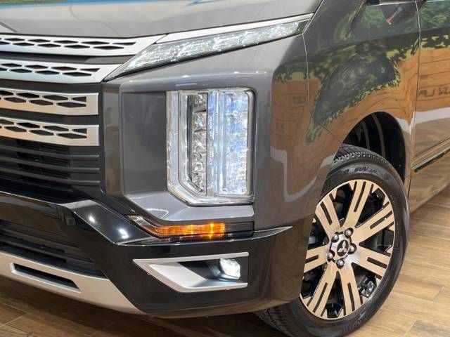 Mitsubishi DELICA D5 2020-05 194898-13
