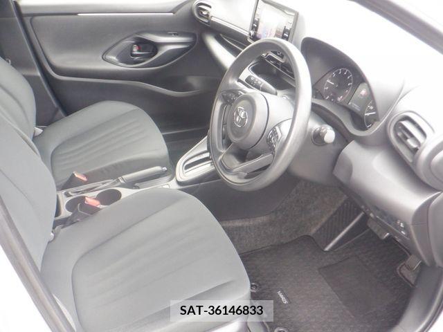 Toyota YARIS 2020-12 206058-13