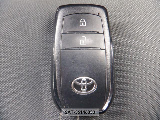 Toyota YARIS 2020-12 206058-17