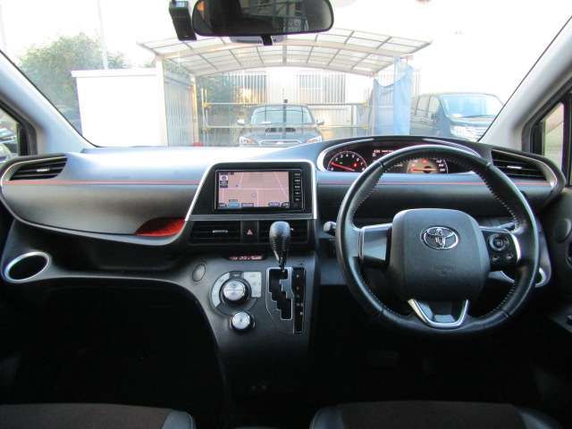 Toyota SIENTA 2018-10 180776-15