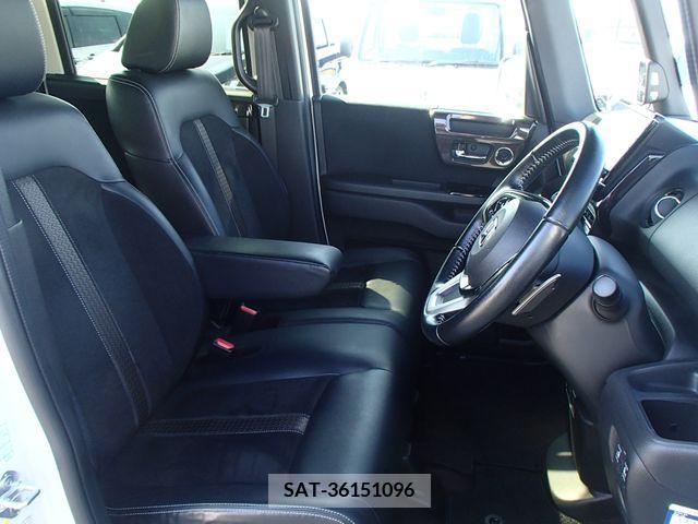 Honda N BOX CUSTOM 2018-02 279067-9