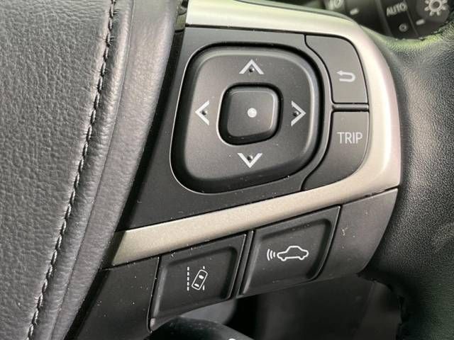 Toyota HARRIER 2018-11 3289-4