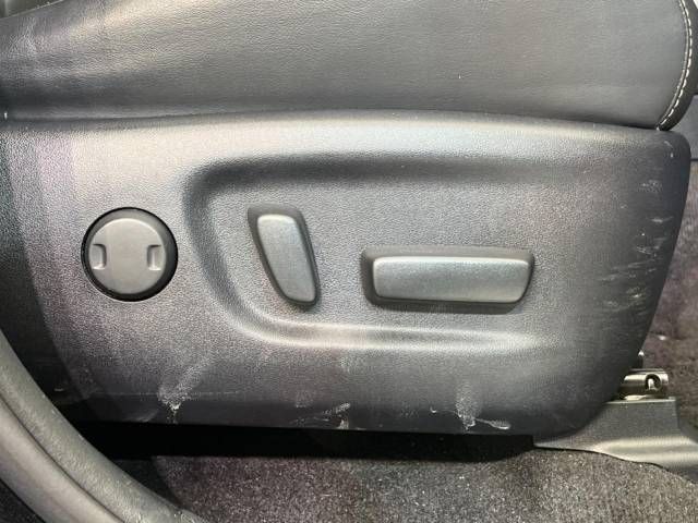 Toyota HARRIER 2018-11 3289-6