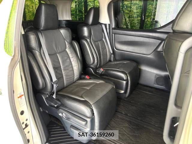 Toyota ALPHARD 2016-10 388998-9