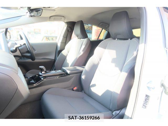 Toyota PRIUS 2023-03 214957-18