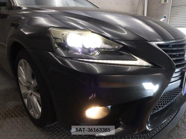 Lexus IS 2013-09 300067-19