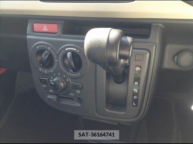 Suzuki ALTO 2021-03 305188-22