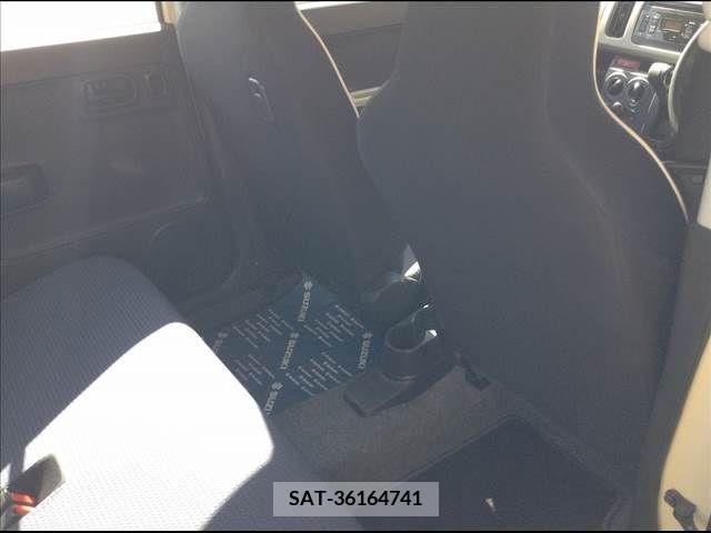 Suzuki ALTO 2021-03 305188-15