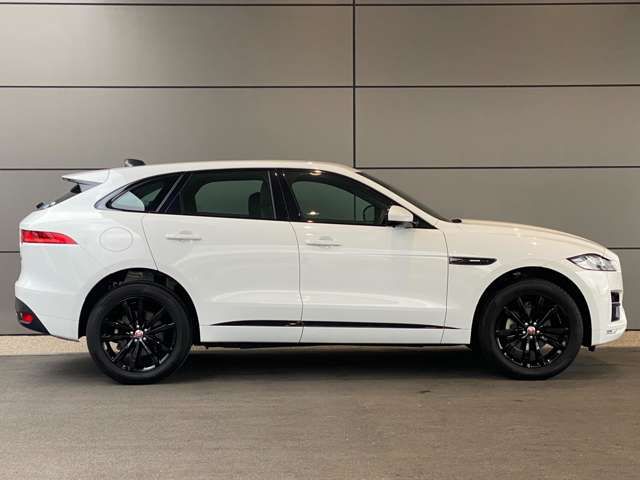 Jaguar F-PACE 2020-09 3444-5