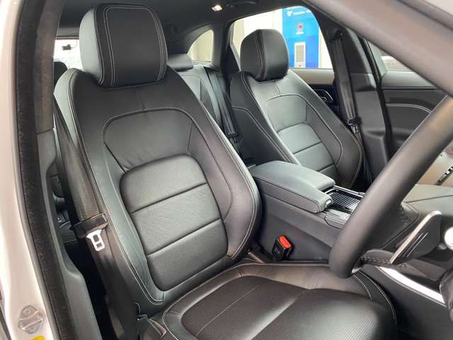 Jaguar F-PACE 2020-09 3444-11