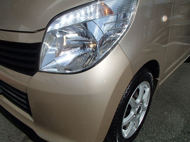 Nissan ROOX 2011-02 1388-8