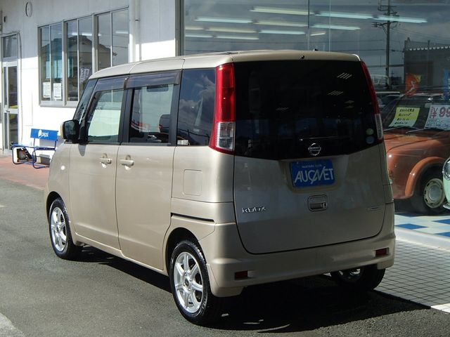 Nissan ROOX 2011-02 1388-6