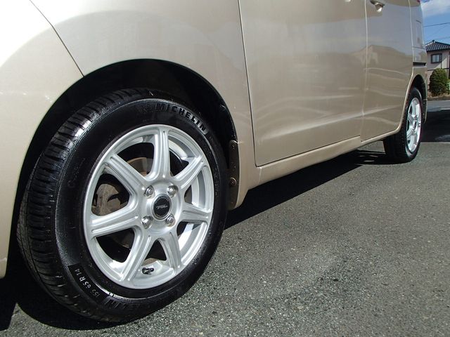 Nissan ROOX 2011-02 1388-9