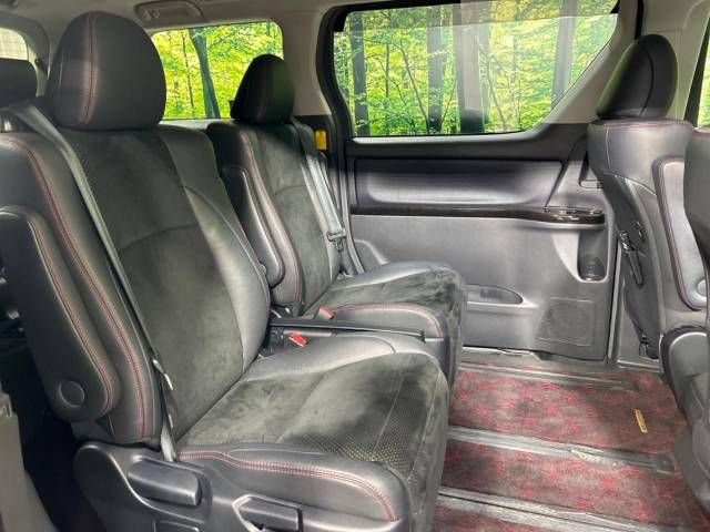 Toyota VELLFIRE 2013-02 181618-9