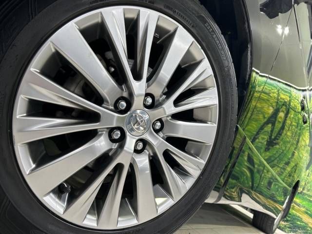Toyota VELLFIRE 2013-02 181618-12