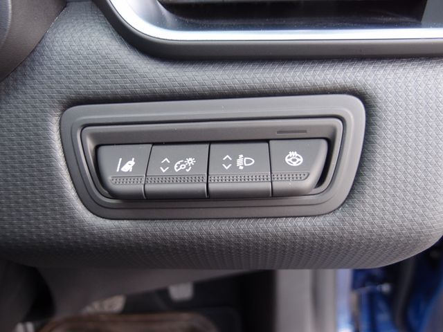 Renault LUTECIA 2022-03 5325-14