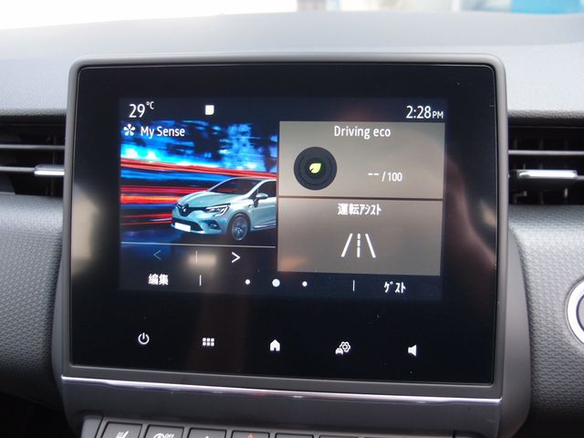 Renault LUTECIA 2022-03 5325-8
