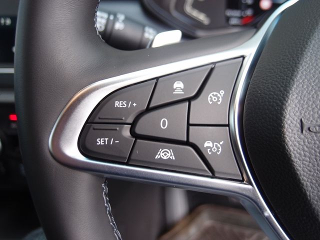 Renault LUTECIA 2022-03 5325-12