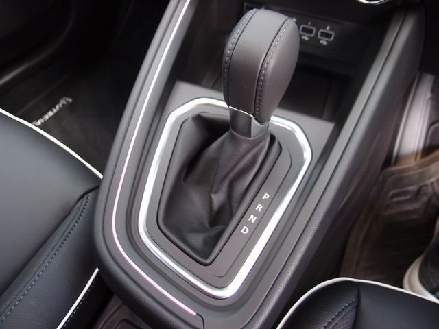 Renault LUTECIA 2022-03 5325-15