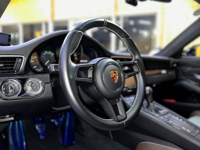 Porsche 911 2017-02 193608-11