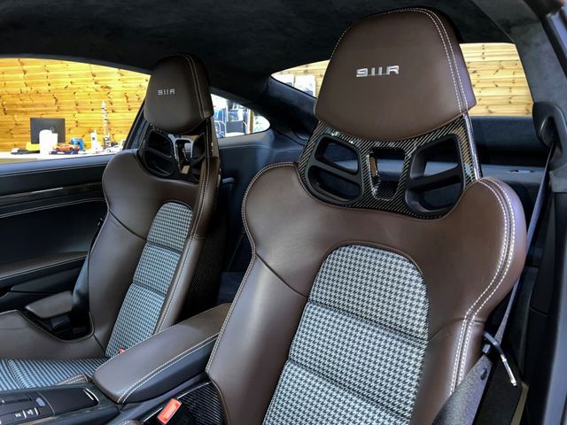 Porsche 911 2017-02 193608-8