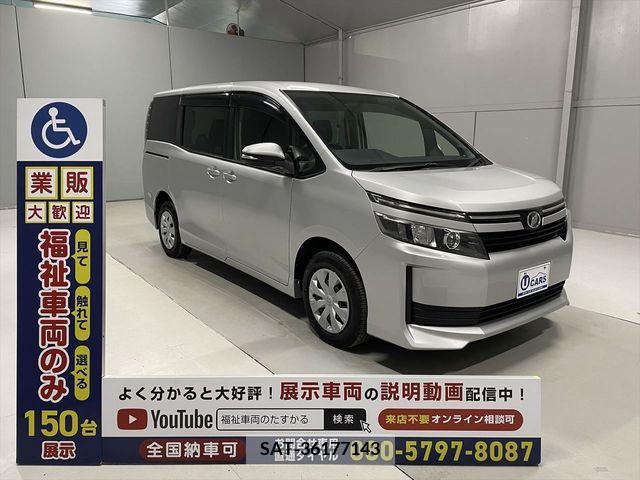 Toyota VOXY 2017-02 321519-18