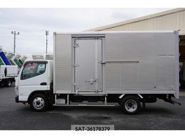 Mitsubishi CANTER 2017-02 263552-2