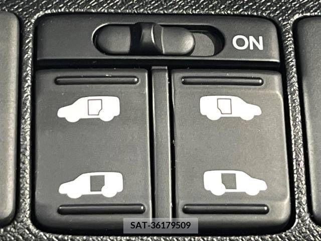 Honda e 2012-10 394323-5