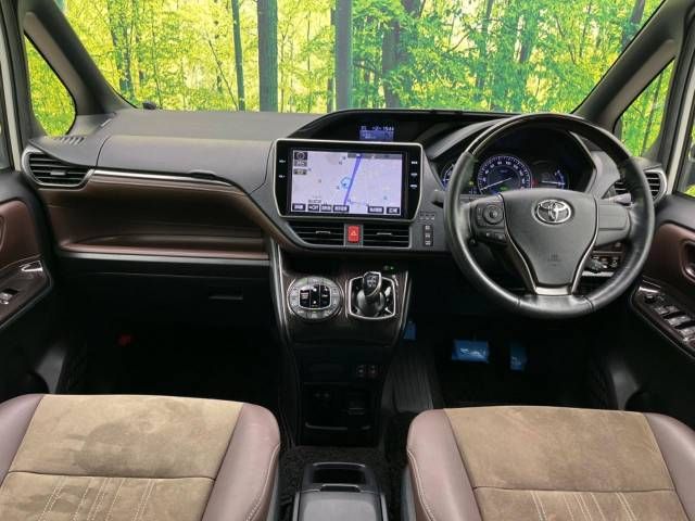 Toyota ESQUIRE 2018-02 191727-1
