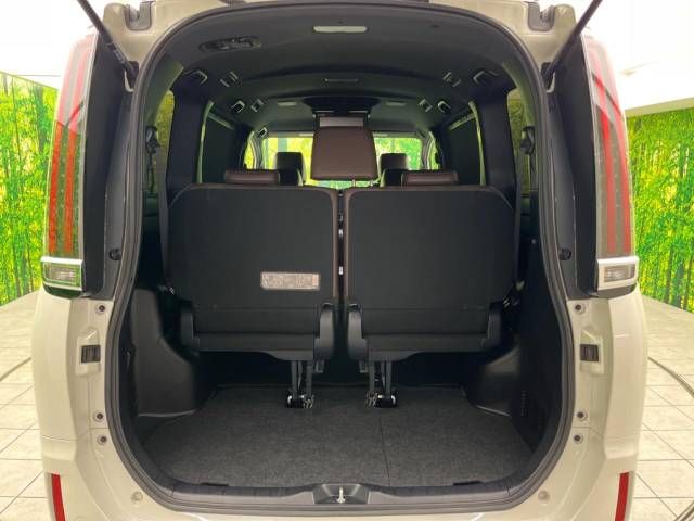 Toyota ESQUIRE 2018-02 191727-10