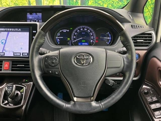Toyota ESQUIRE 2018-02 191727-11