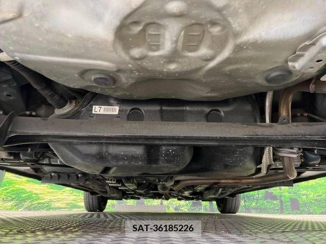 Toyota VITZ 2017-07 338786-19