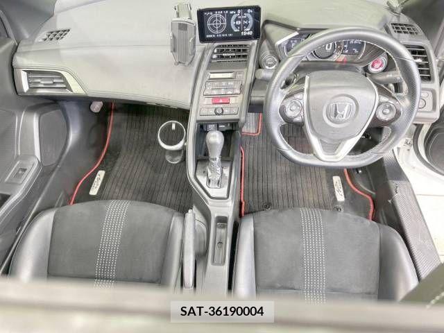 Honda S660 2015-09 243342-1