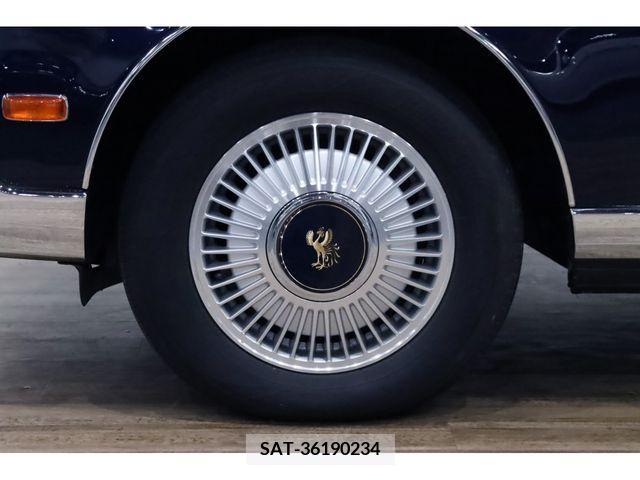 Toyota CENTURY 2016-06 304886-3