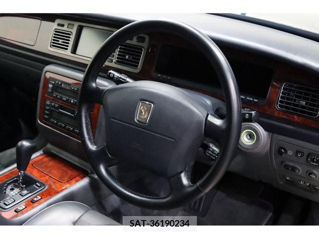 Toyota CENTURY 2016-06 304886-8