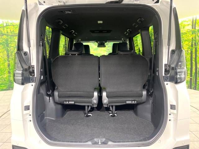 Toyota VOXY 2023-04 27050-11
