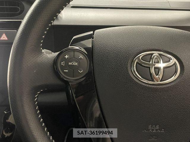 Toyota AQUA 2016-05 344579-19