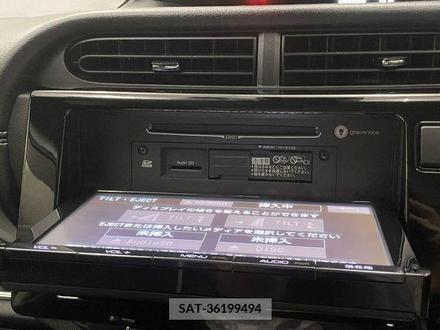 Toyota AQUA 2016-05 344579-17