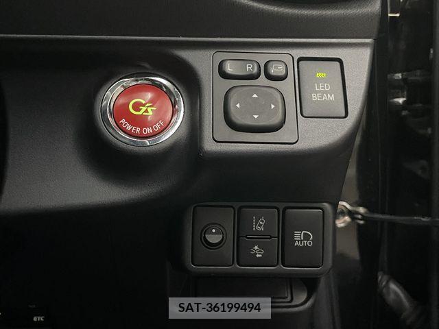 Toyota AQUA 2016-05 344579-14