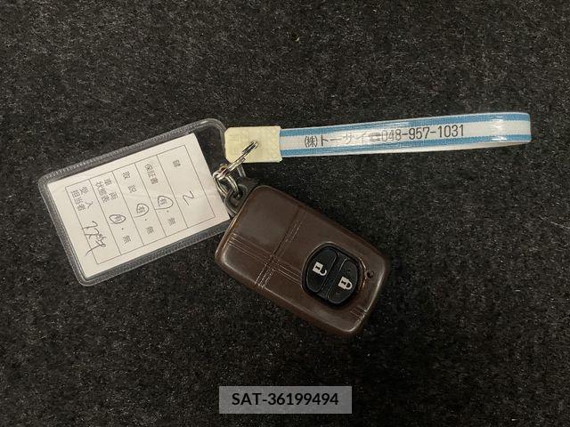 Toyota AQUA 2016-05 344579-23