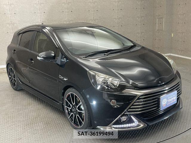 Toyota AQUA 2016-05 344579-4