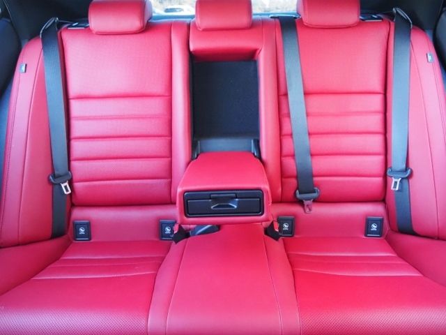 Lexus IS 2021-05 189996-16