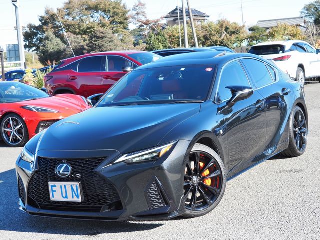 Lexus IS 2021-05 189996-3