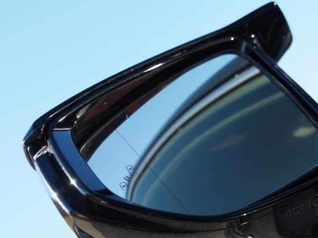 Lexus IS 2021-05 189996-22
