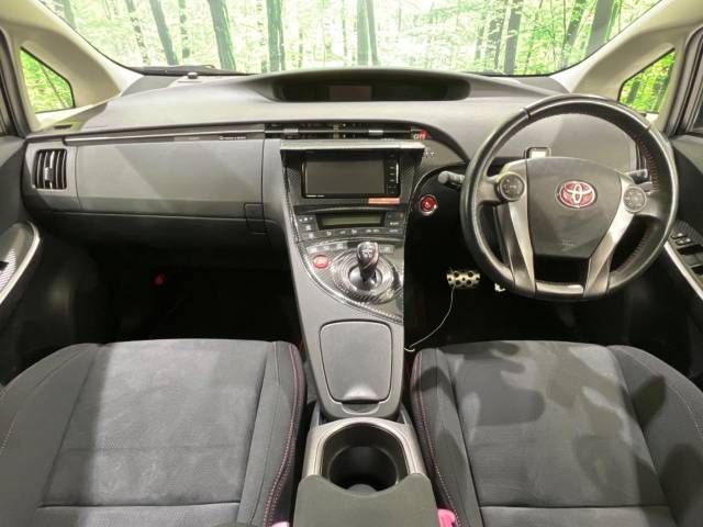 Toyota PRIUS 2013-07 180667-1