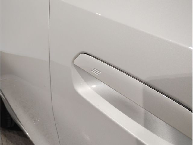 Bmw 2 SERIES 2022-09 12965-11