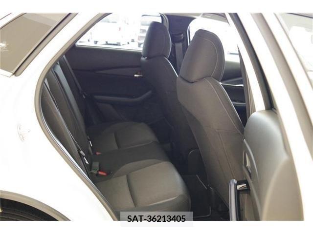 Mazda CX-30 2023-02 302105-15