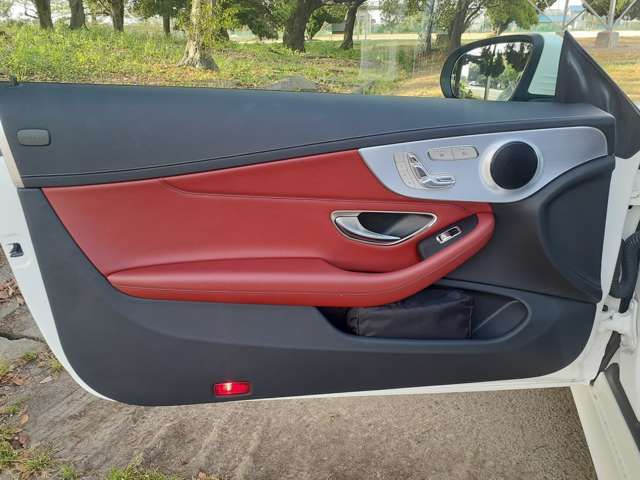 Mercedes Benz C-CLASS 2017-10 2675-15