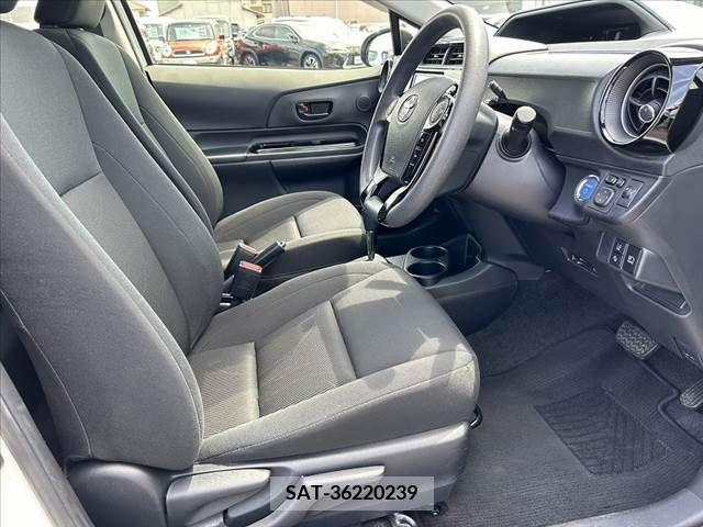 Toyota AQUA 2019-04 243515-11